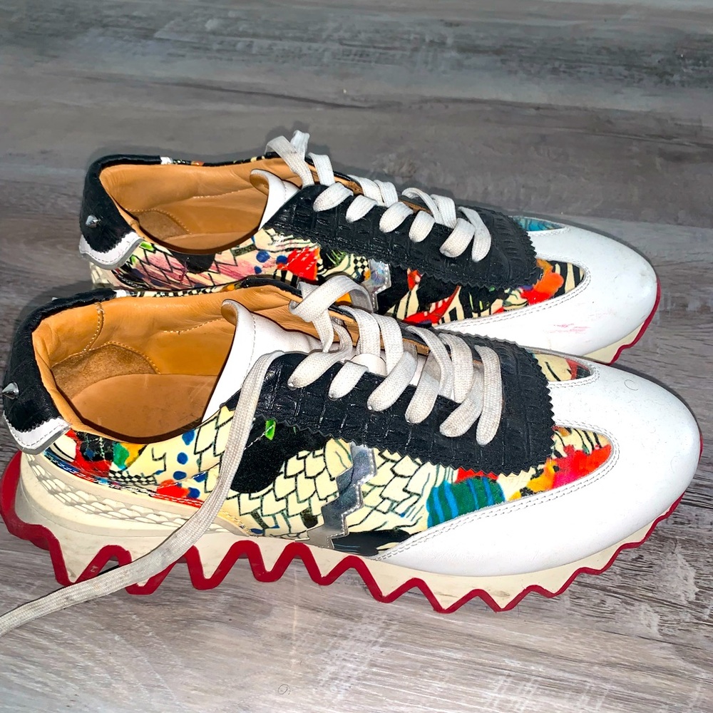 Christian Louboutin
Loubishark Donna Flat Men Size
12